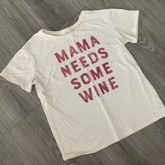 Tops - Mama Needs Some Wine graphic tee shirt sizes small